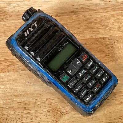 HYT TC-580 Black 256-Channels 136-174MHz Two-Way Radio Walkie Talkie - For Parts - Image 1 of 4