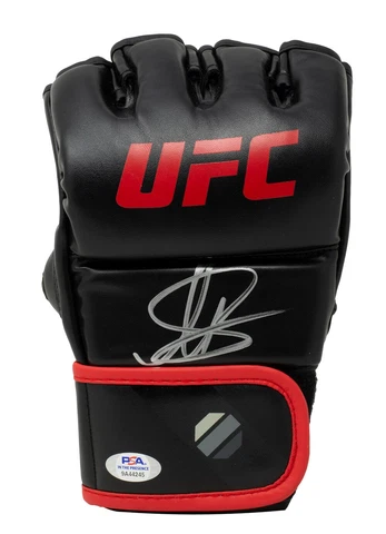 Petr Yan Signed Official Black UFC Glove PSA/DNA ITP Cover