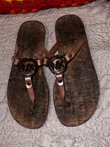 Michael Kors Sandals Womens 8 MK Thong Flip Flops Charm Jelly Cork Mauve Pink - Picture 1 of 9