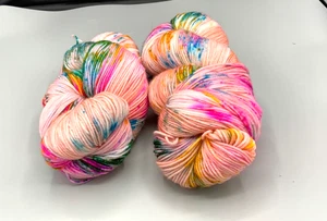 Lot of 2 HAND DYED FINGERING SOCK WEIGHT YARN -7 oz total - Picture 1 of 1