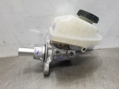 Nissan Altima 20 2020 cilindro maestro de freno de 2,5 L  Foto 1 de 4