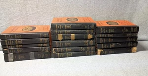 Vintage Classics to Grown On Book Set of 16 - Imagen 1 de 19