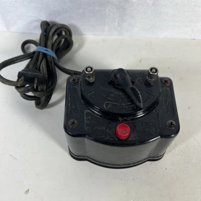 Vintage Lionel #1053 60 Watt Train Transformer - Image 1 of 4