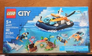 NEW LEGO City Explorer Diving Boat 60377 Set with Minifigures & Turtles - Picture 1 of 4