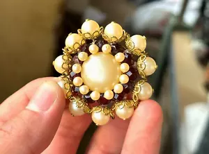 Vintage brooch, retro jewelry for her, faux pearl - Picture 1 of 8
