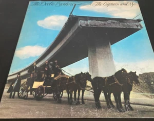 The Doobie Brothers - The Captain and Me WB - BS2694 (1973) - Vinyl-LP - sehr guter Zustand - Bild 1 von 6