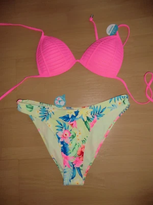 traumschöner Bikini Triangel Neckholder Neon Pink Blumen Gr. M Gr. 38 40  Cup B - Bild 1 von 4