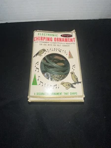 Vintage Renown CHRISTMAS Chirping BIRD Ball Ornament GOLD Electronic WORKS - Picture 1 of 7