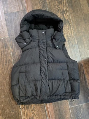 Lululemon Wunder Puff Super Crop Vest Goose Down 600 FIll Size 8 (SlightStained) - Image 1 of 4