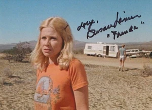 Foto de películas de terror de Susan Lanier firmada a mano de 7x5 pulgadas The Hills Have Eyes - Imagen 1 de 1