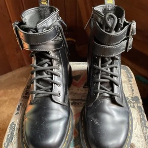 Doc Martin Reißverschluss Schnürsenkel und Schnallen schwarz Leder Stiefel Damen 7 gebraucht, in einwandfreiem Zustand - Bild 1 von 9