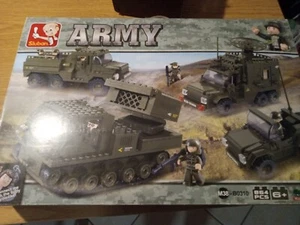 Sluban Army Set  864 PIECES M38- B0310 Land Force Brand New SEALED Very Rare!!!! - Picture 1 of 13