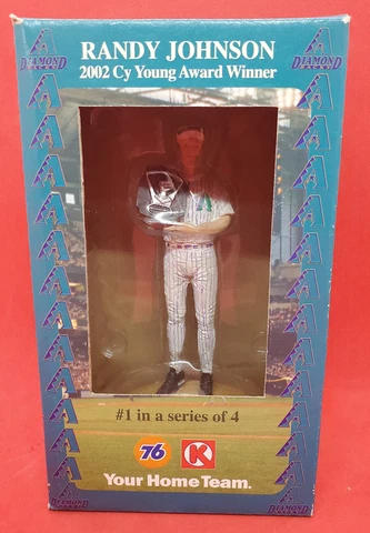 Randy Johnson 2002 CY Young Award Winner 76/Circkle Hartland Figurine #1 of 4 Cover