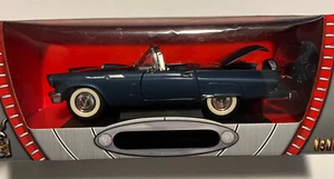 1957 Ford Thunderbird Convertible Road Signatures Diecast 1/18 BLUE - Picture 1 of 4