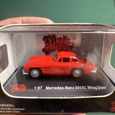 Malibu International LTD, Model Collection Mercedes Benz 300SL, HO / 1:87 scale - Image 1 of 4