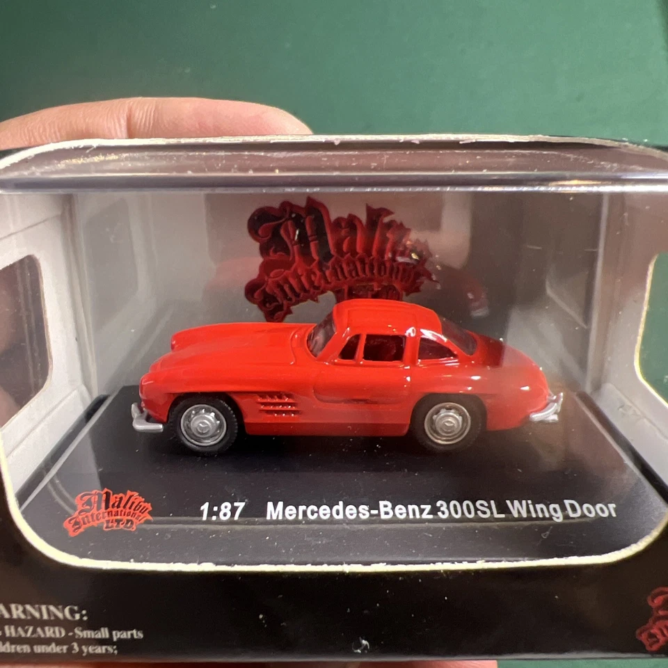 Malibu International LTD, Model Collection Mercedes Benz 300SL, HO / 1:87 scale - Image 1 of 4