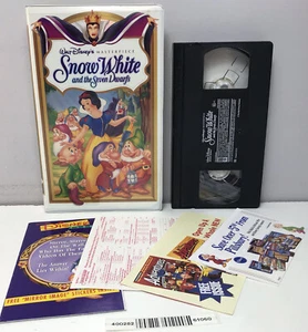 Snow White & the Seven Dwarfs VHS Video Masterpiece Inserts Clamshell Nearly New - Picture 1 of 14
