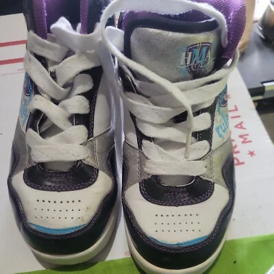 ZAPATILLAS ALTAS DISNEY JONAS BROTHERS ZAPATOS NIÑAS TALLA 10 1/2 nuevas Foto 1 de 4