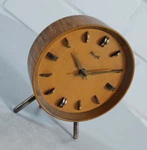 elegante reloj de mesa Kienzle 8 días 5 joyas nogal latón Heinrich Möller vintage - Imagen 1 de 14