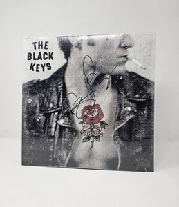 The Black Keys: No Rain, No Flowers 🆕️ Sky Blue Vinyl LP ✍️ SIGNED COVER! - Picture 1 of 3