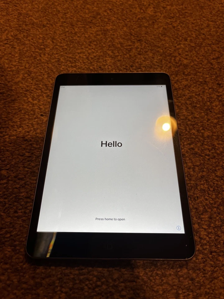 Apple iPad Mini 2 2nd Gen 32GB WiFi Space Grey | - Image 1 of 3