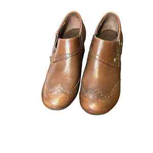Born Women Boots Wingtip Ankle Heels Bootie Side Zip Leather Brown Size 8.5/40