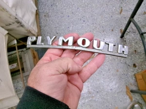 1946 1947 1948 PLYMOUTH P15 FRONT HOOD MEDALLION EMBLEM PLATE "PLYMOUTH" - Bild 1 von 4