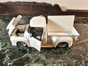 Jada Bigtime Muscle 1956 Ford F-100 Truck EXTREMELY RARE WHITE Die Cast 1:24 - Picture 1 of 12