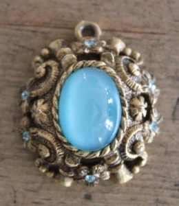 Vintage Sarah Coventry Pendant Blue Stone Gold Tone Jewelry Stamped - Picture 1 of 3
