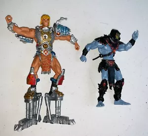 Figuras de acción Masters Universe MOTU 2001 He-Man & Skeletor 6" - Imagen 1 de 10