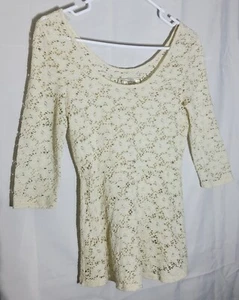 Decree Top Jr Miss Medium Cream Sheer Lace 3/4 Sleeve Bust 32" EUC - Picture 1 of 4