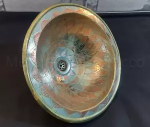 Fregadero de baño de latón sin lacar tachonado con cobre hecho a mano - Imagen 1 de 6