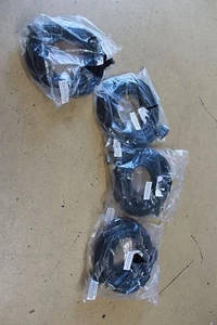 Câble SVGA mâle vers mâle 25 pieds avec noyau en ferrite (lot de 4 câbles) - Photo 1/3