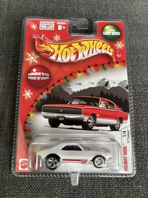 Camaro 2004 Hot Wheels Larry Wood Holiday Rods 67 blanco Foto 1 de 3