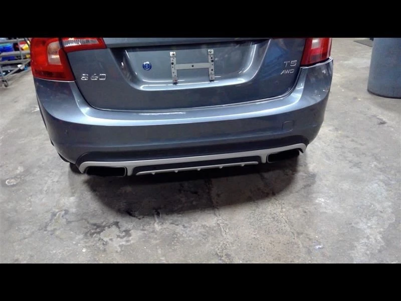 Para-choque traseiro S60 cinza cross country compatível com 16-18 VOLVO S60 782612 - Imagem 1 de 4