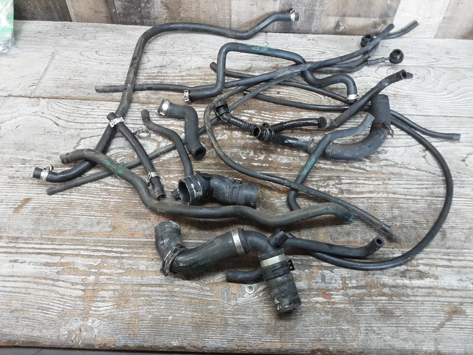 BMW K 1200R 2006 06 Juego de mangueras líneas de ventilación de aire refrigerante refrigeración varios varios Foto 1 de 4