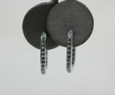 Pendientes de aro cuadrados interiores exteriores de diamantes azules naturales de oro blanco de 14 quilates de 1,33 TCW Foto 1 de 4