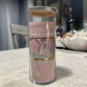 Yankee Candle Snowflake Cookie - Picture 1 of 5