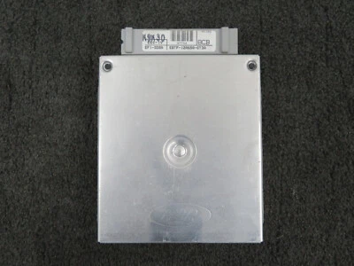 Computadora Ford Mustang 1988-1990 8CB automática ECU 2,3 L 4 cilindros E8TF-12A650-CT3A Foto 1 de 4