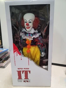 Tim Curry Signed Autographed Pennywise Mezco Roto Plush IT Doll Beckett - Picture 1 of 9