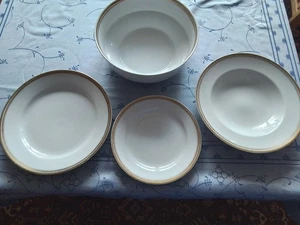 Essgeschirr von Kahla 13tlg mit zweiteiligen Goldrand - Porzellan  weiß - Bild 1 von 4