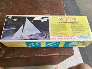 The Chesapeake Bay Skipjack Wood Model Midwest Products Co. # 971 NEW OPEN BOX - Picture 1 of 11
