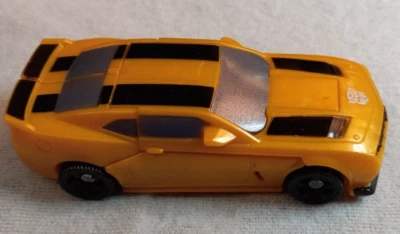Transformers Hasbro Tomy 2008 C-2071A Original Bumblebee Yellow And Black - Image 1 of 4