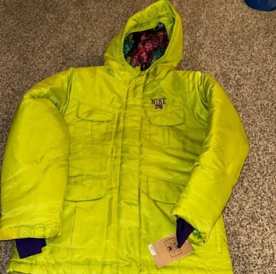 Nike Snowboard  Ski Winter Jacket BNWT L - Image 1 of 4