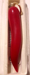 Corno Portafortuna In Resina Grande Rosso Portachiavi 213/S Lungo 13 Cm Nuovo - Foto 1 di 5