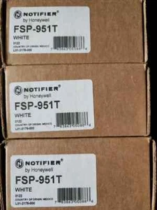 NOTIFIER FSP-951T LOW-PROFILE INTELLIGENT PHOTOELECTRIC SENSOR - Picture 1 of 2
