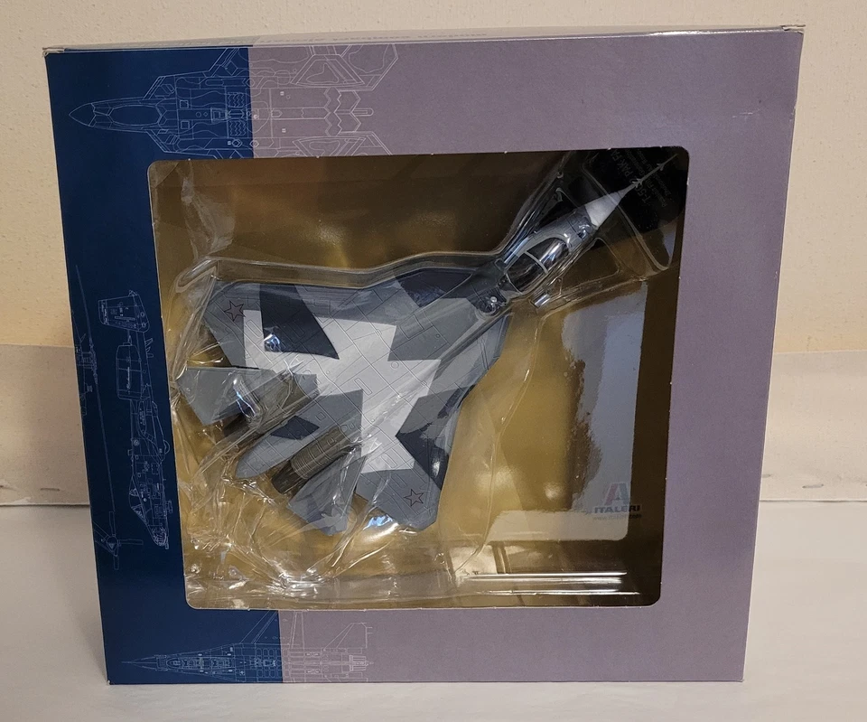 Italeri escala 1:100 T-50-2 PAK FA Foto 1 de 1