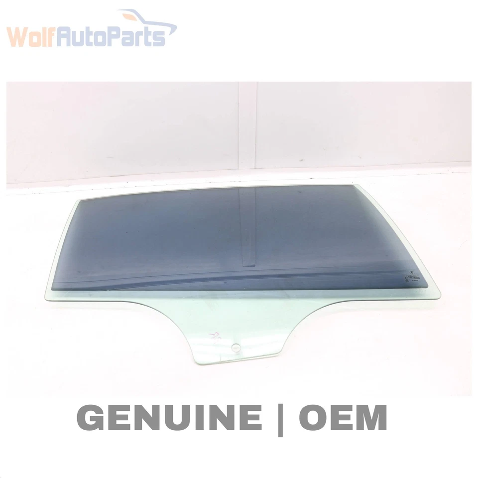 2013-2015 BMW 740LI XDRIVE - заднее правое окно двери / стекло 7182094 - Изображение 1 из 4