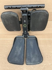Invacare/Rovi Motion Concepts Mittelhalterung Rollstuhl elektrische Fußstütze BESCHREIBUNG LESEN - Bild 1 von 22