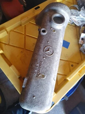 Mercedes Benz 190 SL 1956 cubierta de válvula, 23x10x8, 10 lb, en buen estado. Foto 1 de 3